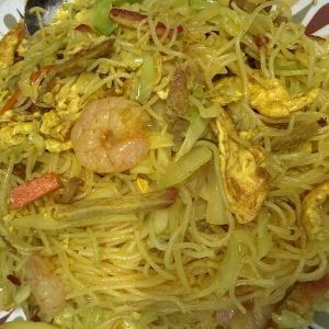 Singapore Style Noodle (with shrimp, BBQ pork)