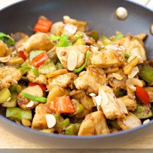 🥜 Cashew Gai Ding