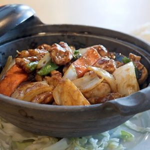 Chicken Hot Pot (with Ginger  & Green Onion)