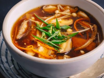 10-minute-Hot-Sour-Soup-3-e1552634823281