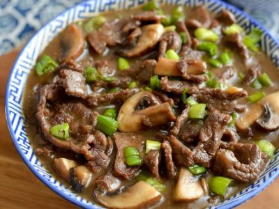 Beef with 2 kinds Mushroom in Oyster sauce