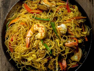 Curry chow mein